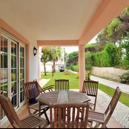 Apartament Casa Lesarlo - T3 Luxury, Garden, Pool - D'el Rey